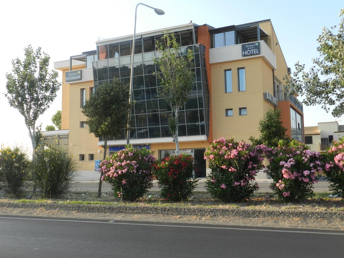 Erasmus Hotel Gela Exterior foto